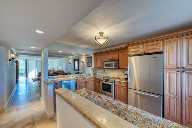 1480 Ocean Drive 2G, Vero Beach, FL 32963