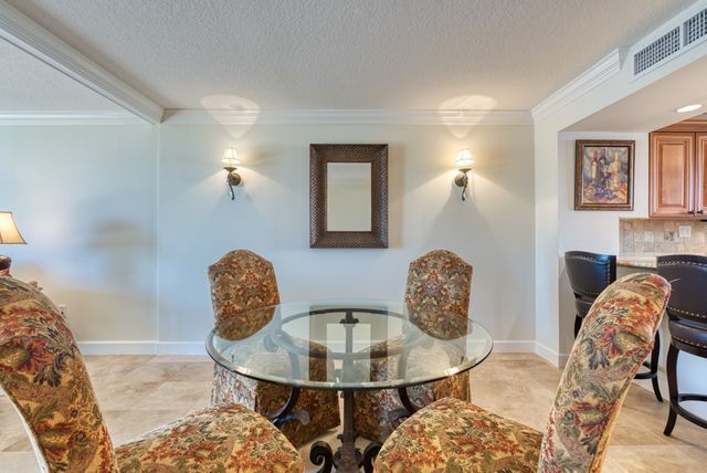 1480 Ocean Drive 2G, Vero Beach, FL 32963
