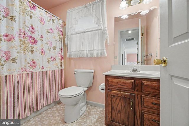 280 SHATTO DRIVE, Carlisle, PA 17013