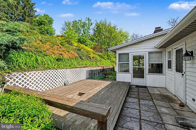 280 SHATTO DRIVE, Carlisle, PA 17013