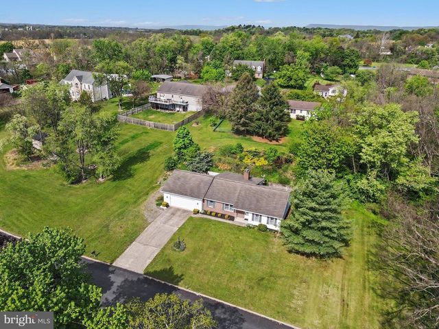280 SHATTO DRIVE, Carlisle, PA 17013