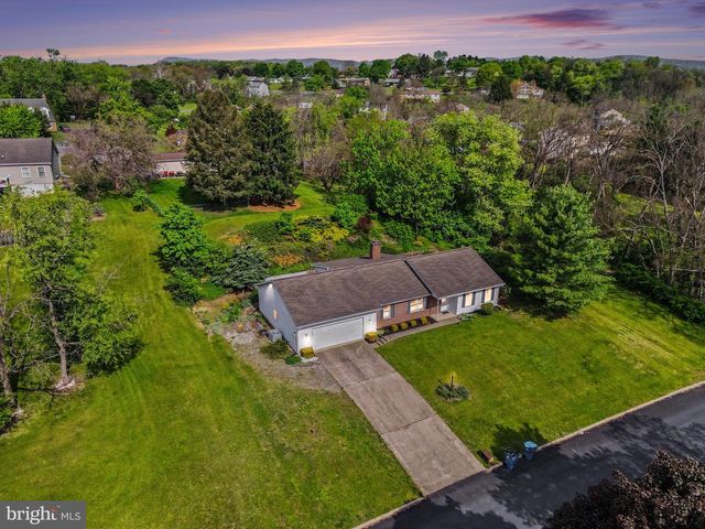 280 SHATTO DRIVE, Carlisle, PA 17013