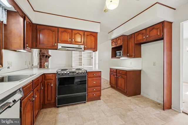 280 SHATTO DRIVE, Carlisle, PA 17013