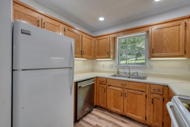 2092 Woodlake Lane, Young Harris, GA 30582