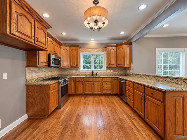1413 State Street NW, Hartselle, AL 35640