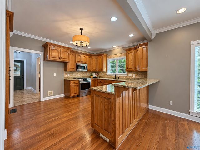 1413 State Street NW, Hartselle, AL 35640