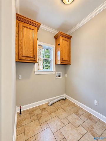 1413 State Street NW, Hartselle, AL 35640