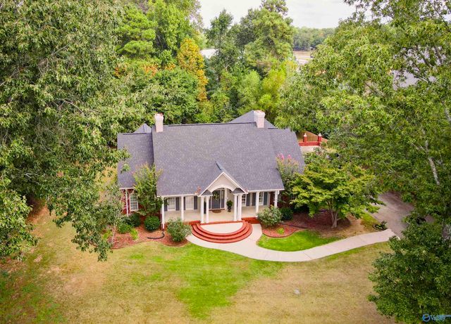 1413 State Street NW, Hartselle, AL 35640