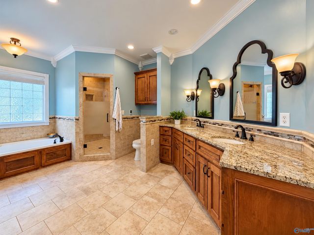 1413 State Street NW, Hartselle, AL 35640