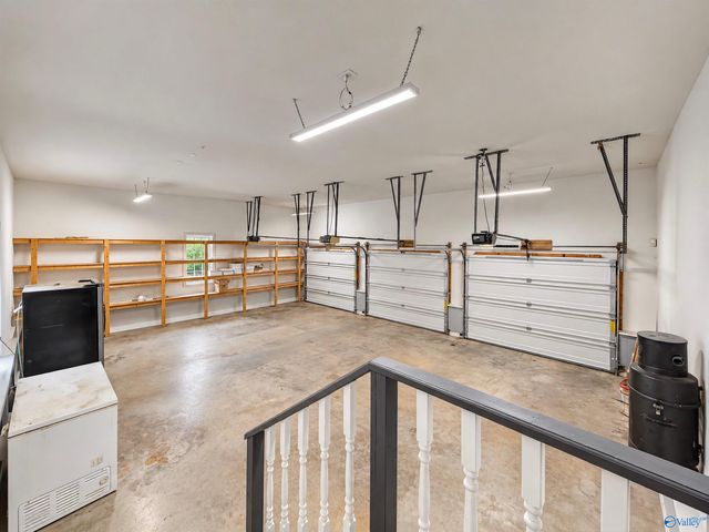 1413 State Street NW, Hartselle, AL 35640