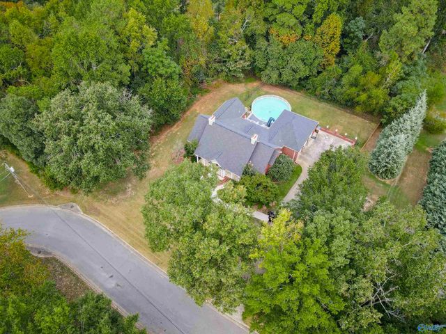 1413 State Street NW, Hartselle, AL 35640