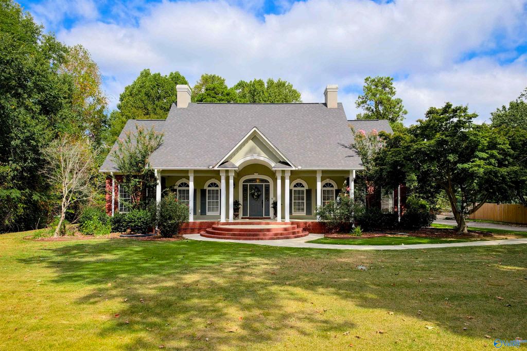 1413 State Street NW, Hartselle, AL 35640