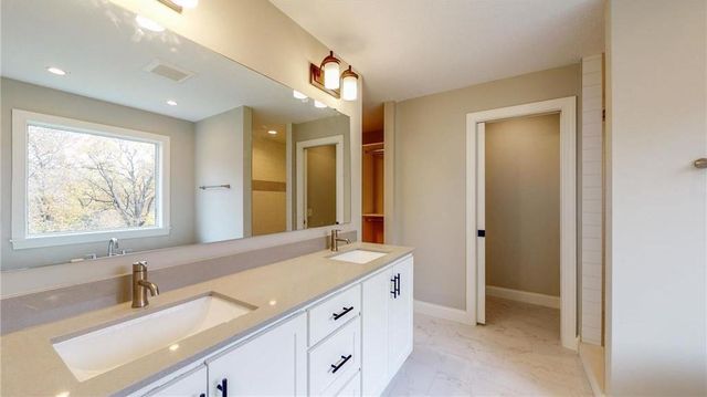 4044 Merriam Road, Minnetonka, MN 55305