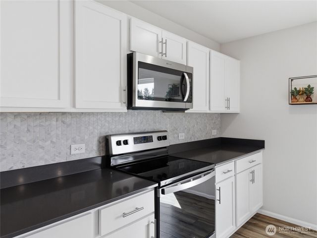15069 Iverson Loop SE, Yelm, WA 98597