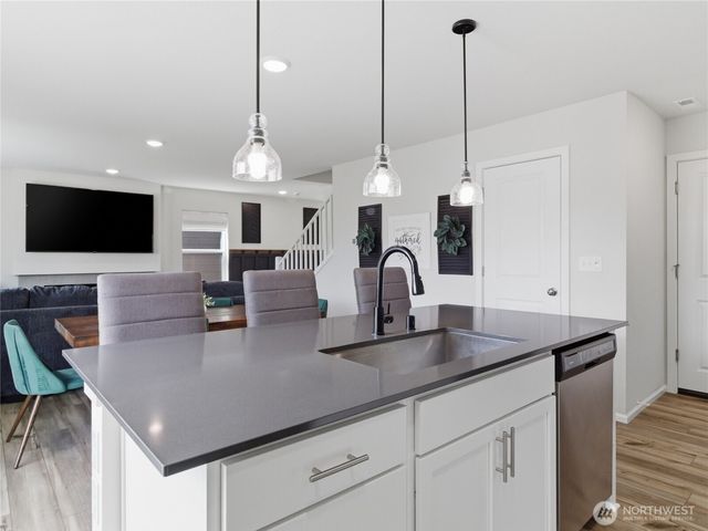 15069 Iverson Loop SE, Yelm, WA 98597