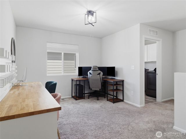 15069 Iverson Loop SE, Yelm, WA 98597