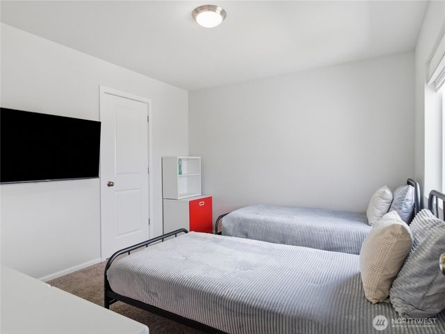 15069 Iverson Loop SE, Yelm, WA 98597