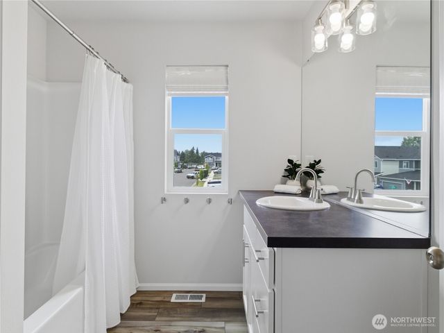 15069 Iverson Loop SE, Yelm, WA 98597