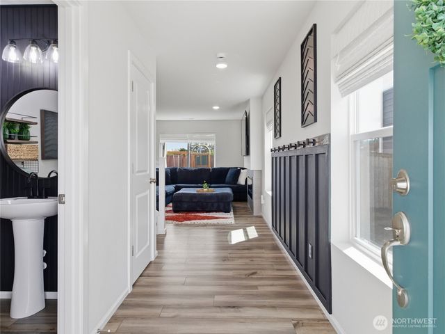 15069 Iverson Loop SE, Yelm, WA 98597