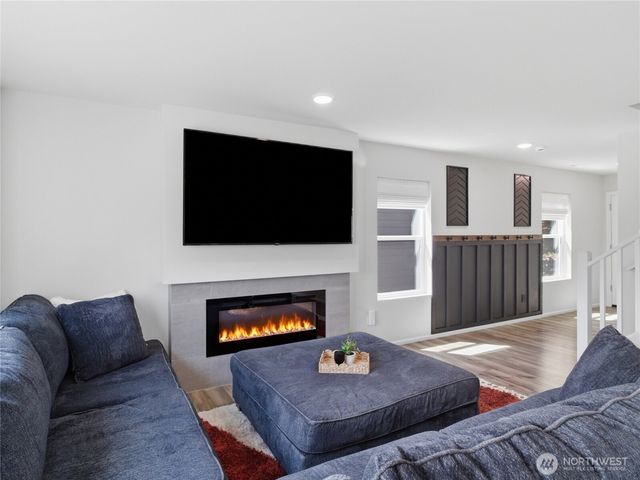 15069 Iverson Loop SE, Yelm, WA 98597