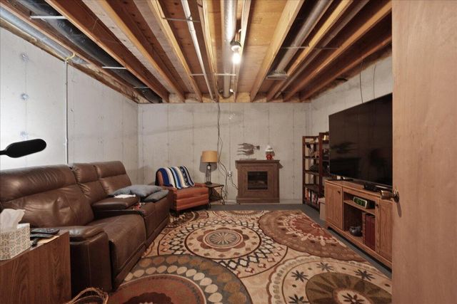 3099 N 350 E, Rolling Prairie, IN 46371