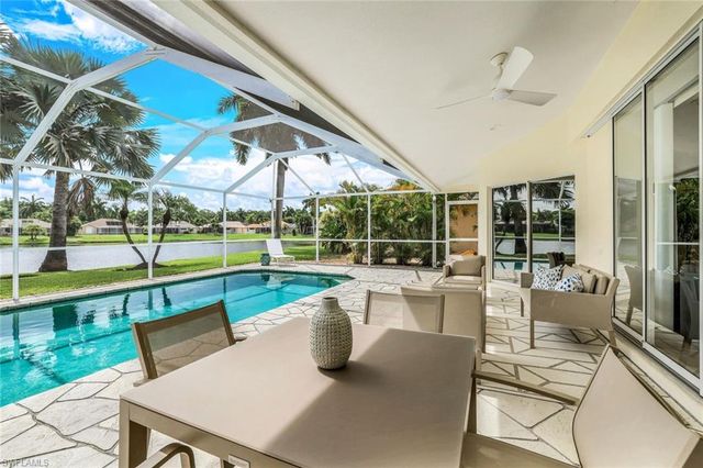914 Marble DR, Naples, FL 34104