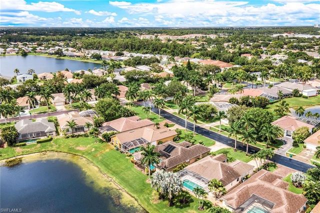 914 Marble DR, Naples, FL 34104