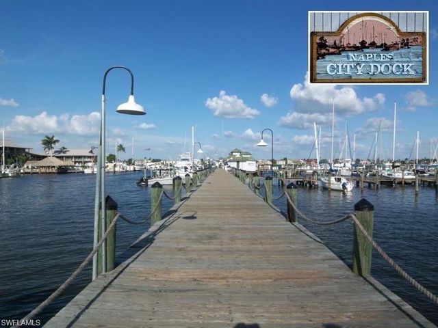 914 Marble DR, Naples, FL 34104