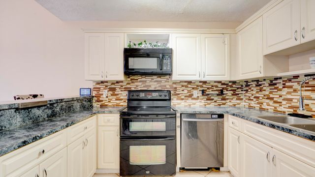 4782 Sunny Palm Circle D, West Palm Beach, FL 33415