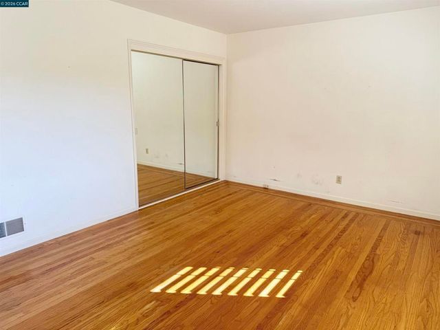 3 Rita Way, Orinda, CA 94563