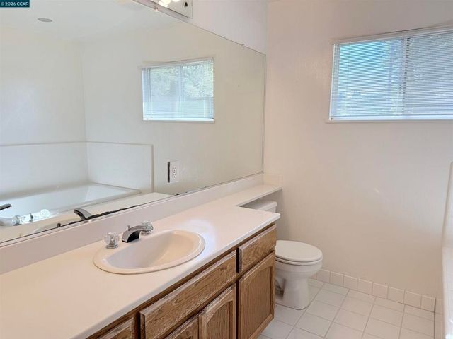 3 Rita Way, Orinda, CA 94563