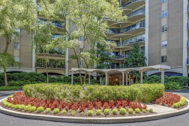 4215 Harding Pike Apt 901, Nashville, TN 37205