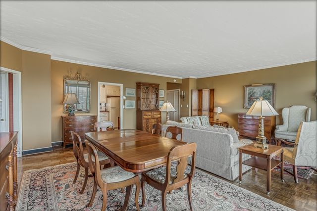 4215 Harding Pike Apt 901, Nashville, TN 37205