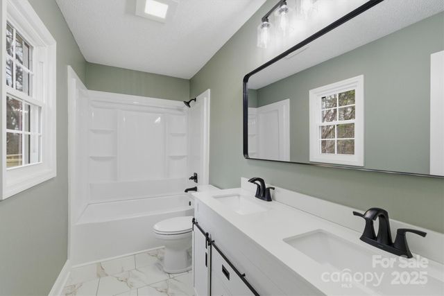 3630 Spencer Lane, Lenoir, NC 28645