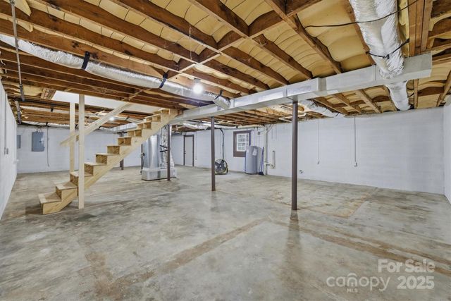 3630 Spencer Lane, Lenoir, NC 28645