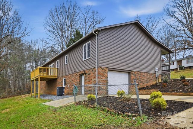 3630 Spencer Lane, Lenoir, NC 28645