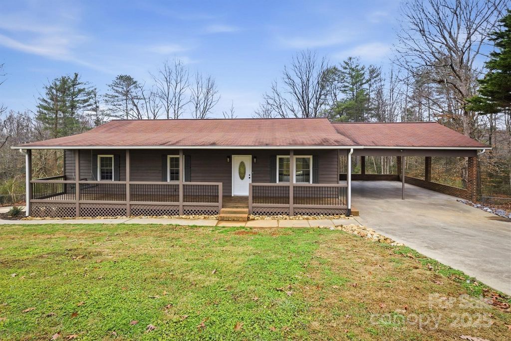 3630 Spencer Lane, Lenoir, NC 28645