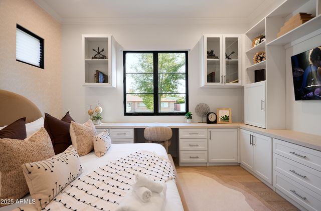 3808 E Fairmount Avenue, Phoenix, AZ 85018