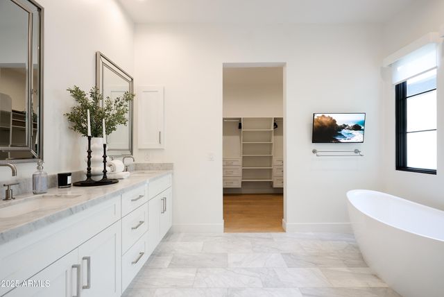 3808 E Fairmount Avenue, Phoenix, AZ 85018