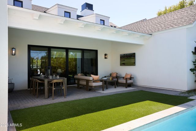 3808 E Fairmount Avenue, Phoenix, AZ 85018