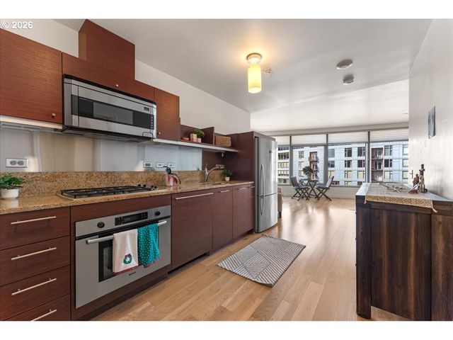 3601 S RIVER Pkwy 2202, Portland, OR 97239