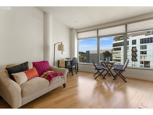 3601 S RIVER Pkwy 2202, Portland, OR 97239