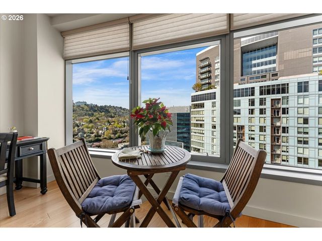 3601 S RIVER Pkwy 2202, Portland, OR 97239