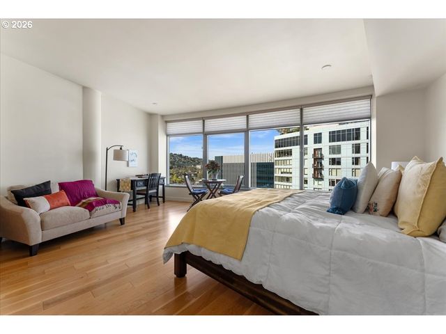 3601 S RIVER Pkwy 2202, Portland, OR 97239