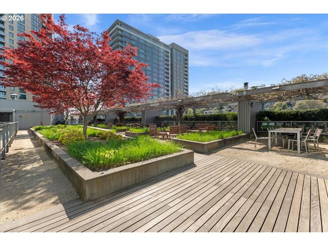 3601 S RIVER Pkwy 2202, Portland, OR 97239