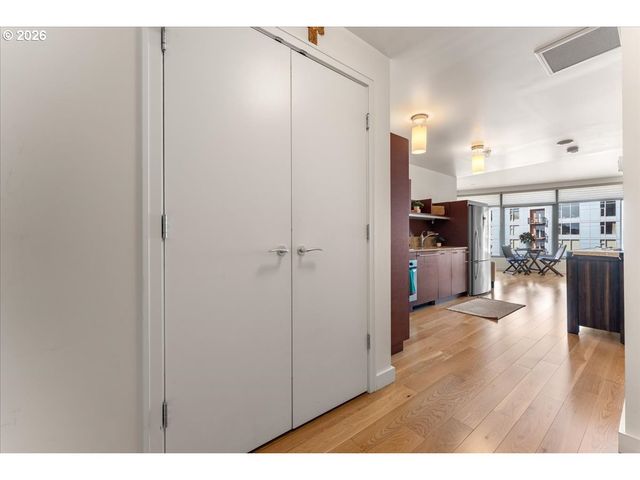 3601 S RIVER Pkwy 2202, Portland, OR 97239