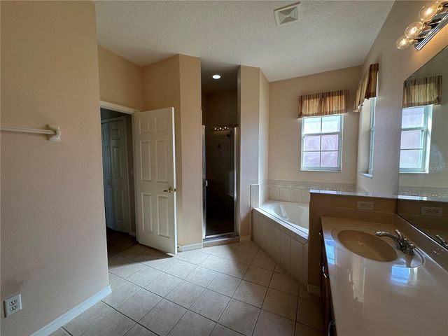 2641 MAGGIORE CIRCLE, Kissimmee, FL 34746