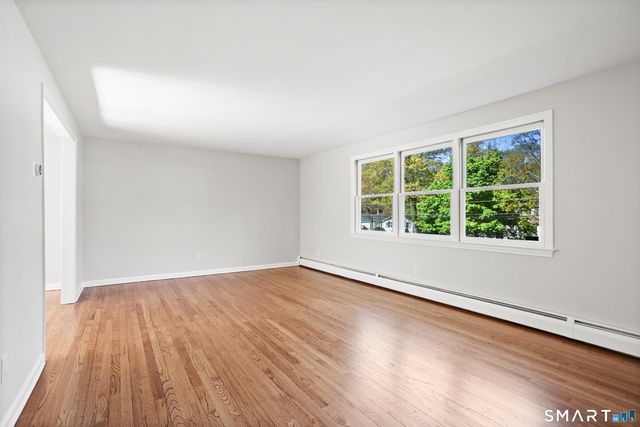 120 Braeside Drive, Hamden, CT 06514
