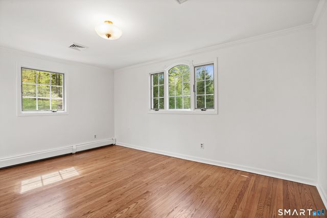 120 Braeside Drive, Hamden, CT 06514