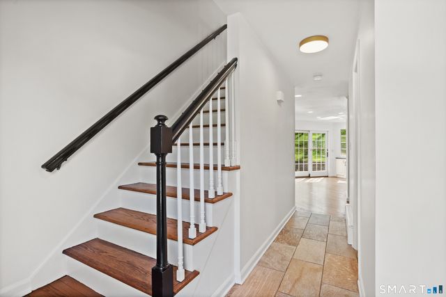 120 Braeside Drive, Hamden, CT 06514